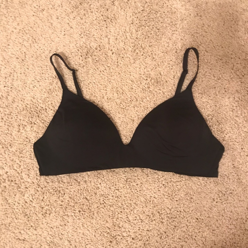 Victoria’s Secret wireless t-shirt bra